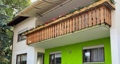 Ferienwohnung 'Mit 80qm' mit gemeinsamer Terrasse und Wi-Fi