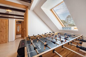 Fitness facility - Holiday Home 'Mittelhuus' with Private Terrace, Private Garden and Wi-Fi (Wangerland)