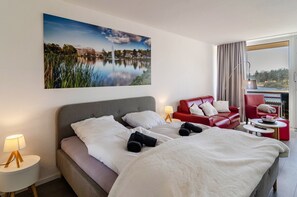 1 bedroom, iron/ironing board, free WiFi, bed sheets