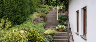Apartment 'Bergfrieden' with Private Terrace, Shared Garden and Wi-Fi