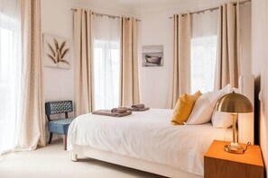 5 Schlafzimmer, Bügeleisen/Bügelbrett, WLAN