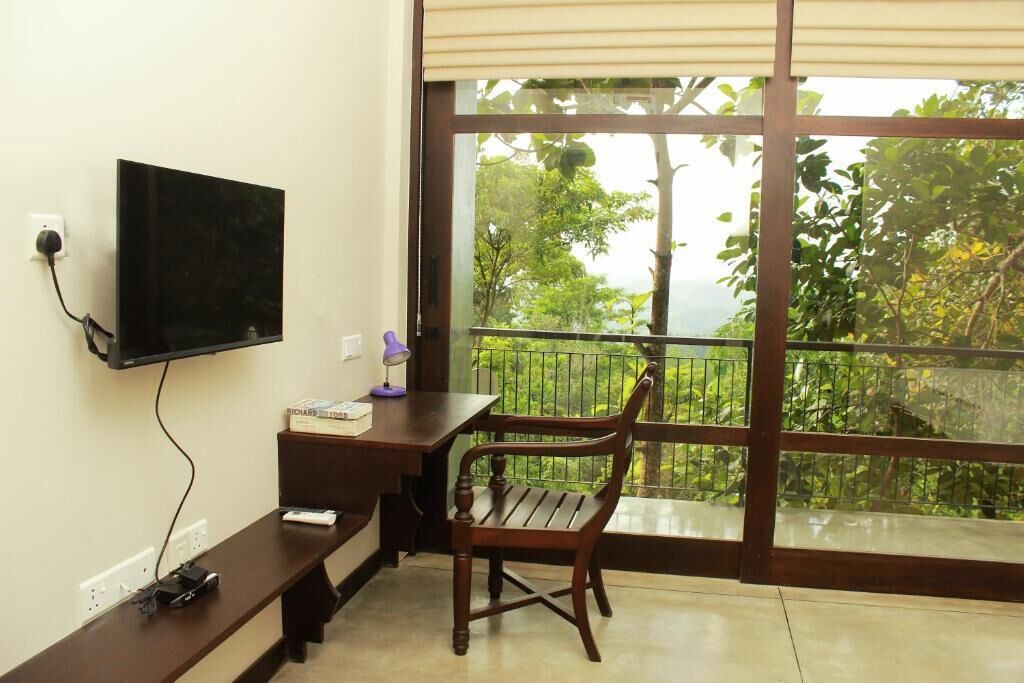 Standard Double Room | Iron/ironing board, free WiFi