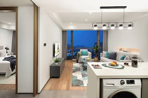Superior Suite, Kitchenette, River View | Living area - MCC Hotel Hangzhou Grand Canal (Hangzhou)
