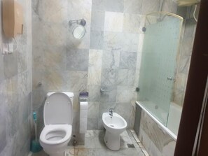 Economy Room, Balcony, City View | Bathroom | Free toiletries, hair dryer, towels, soap - COLONADES HOTEL (Lagos)