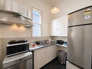 Shared kitchen - CitiRooms Auckland (Auckland)