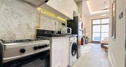 Oval Tower Urban Hideaway