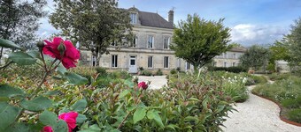 Elegant, charming residence with landscaped garden