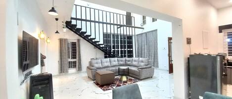 Presidential Villa, Balcony, Resort View | Living area
