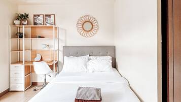 1 bedroom, iron/ironing board, Internet