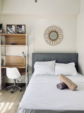 1 slaapkamer, een strijkplank/strijkijzer, internet