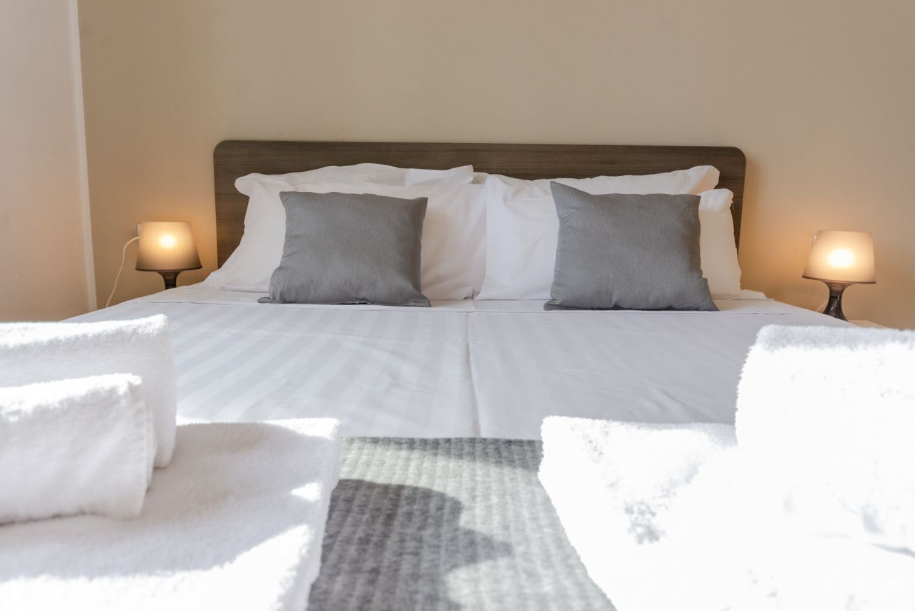 1 chambre, fer et planche à repasser, Wi-Fi gratuit, draps fournis