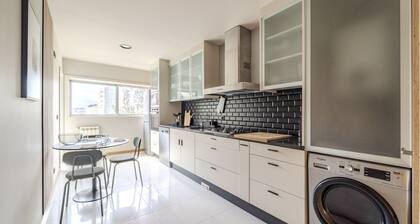 Maximus Design By House and People