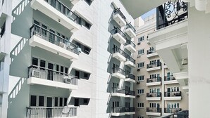 Property grounds - Modern Minimalist Paradise (Iloilo City)