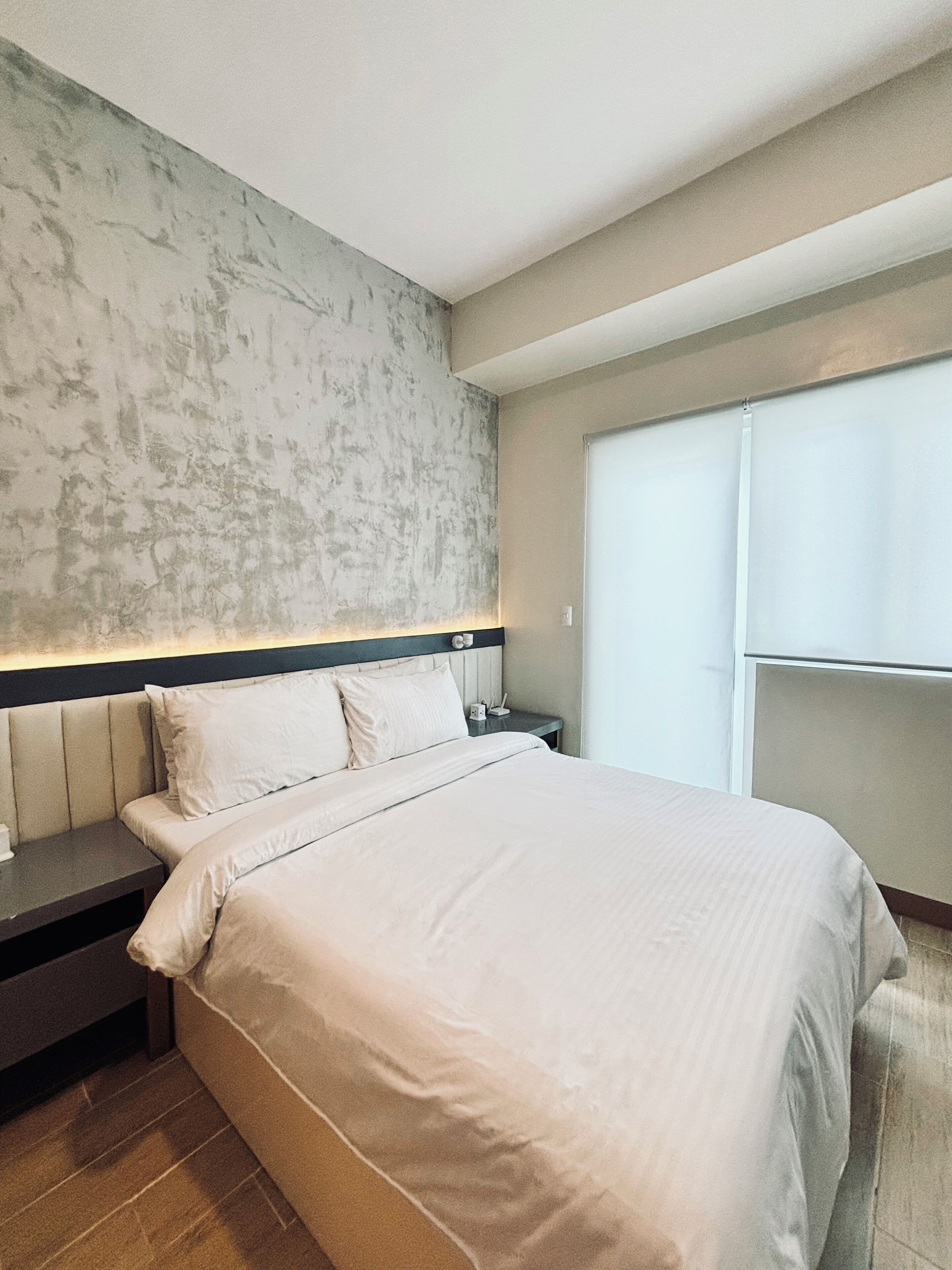 1 habitación, tabla de planchar con plancha, internet y ropa de cama 