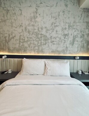 1 bedroom, iron/ironing board, Internet, bed sheets