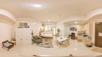 1 habitación, tabla de planchar con plancha, internet y ropa de cama