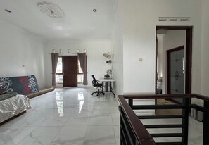 Chambre Familiale | Bureau, Wi-Fi gratuit