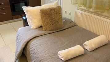 2 chambres, fer et planche Ă  repasser, Wi-Fi, draps fournis
