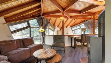 Bungalow (Bosvilla 6) | Living room | TV