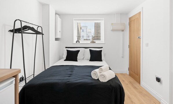 1 bedroom, iron/ironing board, free WiFi, bed sheets - Studio - Norwood Junction - B1 (London)