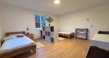 Ferienwohnung Hausen für 1 - 5 Personen mit 2 Schlafzimmern - Ferienwohnung