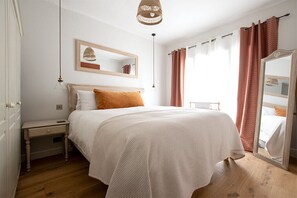 4 soverom, strykejern/-brett, reiseseng for barn og wi-fi (inkludert)