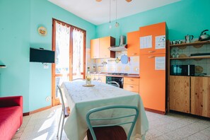 Frigorífic, microones, forn i rentaplats 