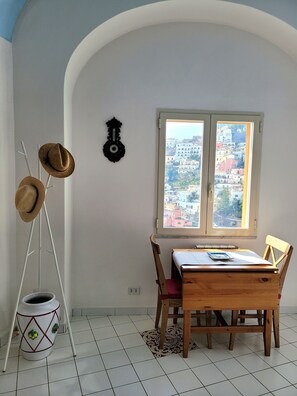 Dining - Elle, a stone's throw from the Sea (Positano)