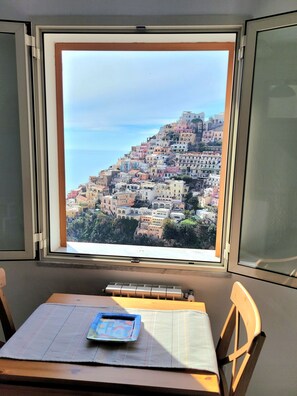 Interior - Elle, a stone's throw from the Sea (Positano)