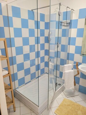 Shower, hair dryer, bidet, towels - Elle, a stone's throw from the Sea (Positano)
