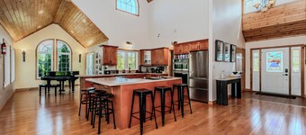 Bruce Peninsula Forest Escape on 16 acres w/ Pickleball Court