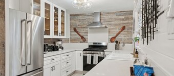 2BD 1BA,Pet Friendly, Parking, Patio,Outdoor Grill