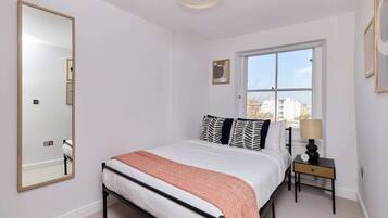 House (2 Bedrooms) | 2 bedrooms, iron/ironing board, bed sheets