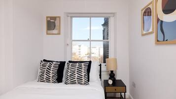 House (2 Bedrooms) | Exterior