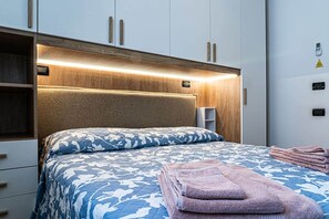 2 chambres, bureau, fer et planche à repasser, Wi-Fi gratuit