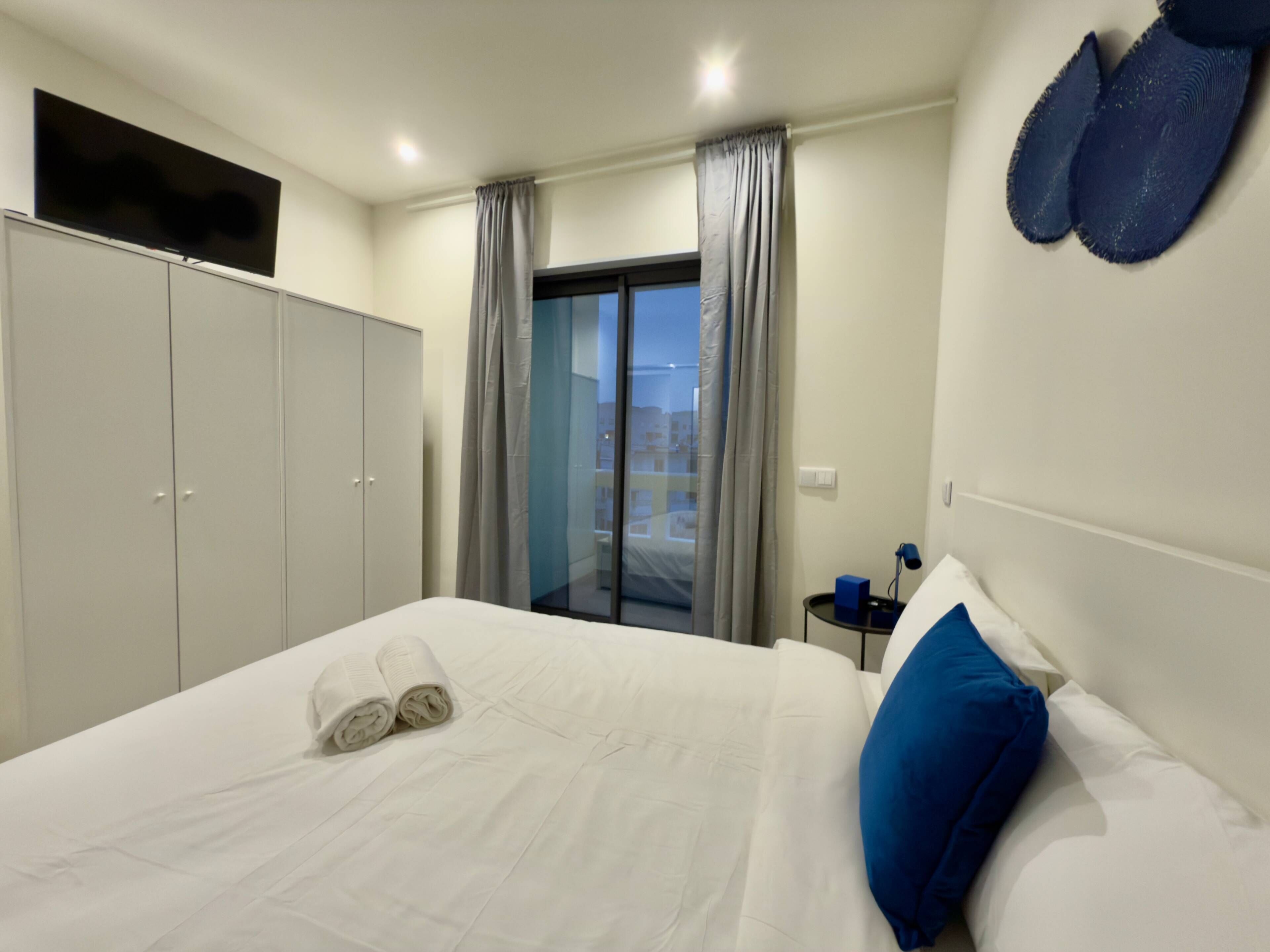 1 bedroom, iron/ironing board, Internet, bed sheets