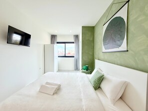 1 soverom, strykejern/-brett, internettilgang og sengetøy