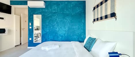 1 bedroom, iron/ironing board, Internet, bed sheets