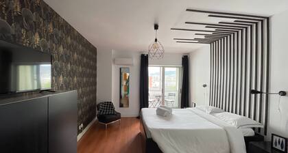 Av Liberdade Apartments by Perpetual Relax - 6ESQ