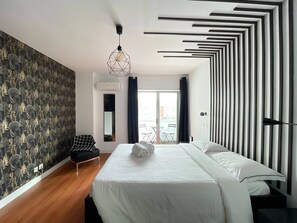 1 bedroom, iron/ironing board, internet, bed sheets