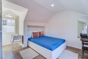 1 bedroom, iron/ironing board, Internet, bed sheets
