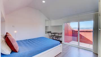 1 bedroom, iron/ironing board, Internet, bed sheets