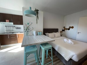 1 bedroom, iron/ironing board, Internet, bed sheets - Frei Caetano Apartments by Perpetual Relax - 1 (Braga)