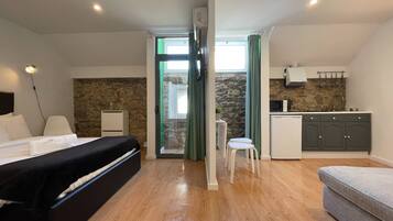 1 chambre, fer et planche à repasser, Wi-Fi, draps fournis