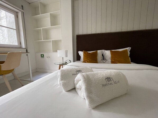 1 bedroom, iron/ironing board, Internet, bed sheets