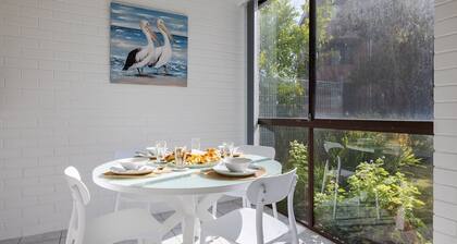 Villa Ellisa, 1 10 Columbia Cl -ground floor unit with beautiful water views & across from the water