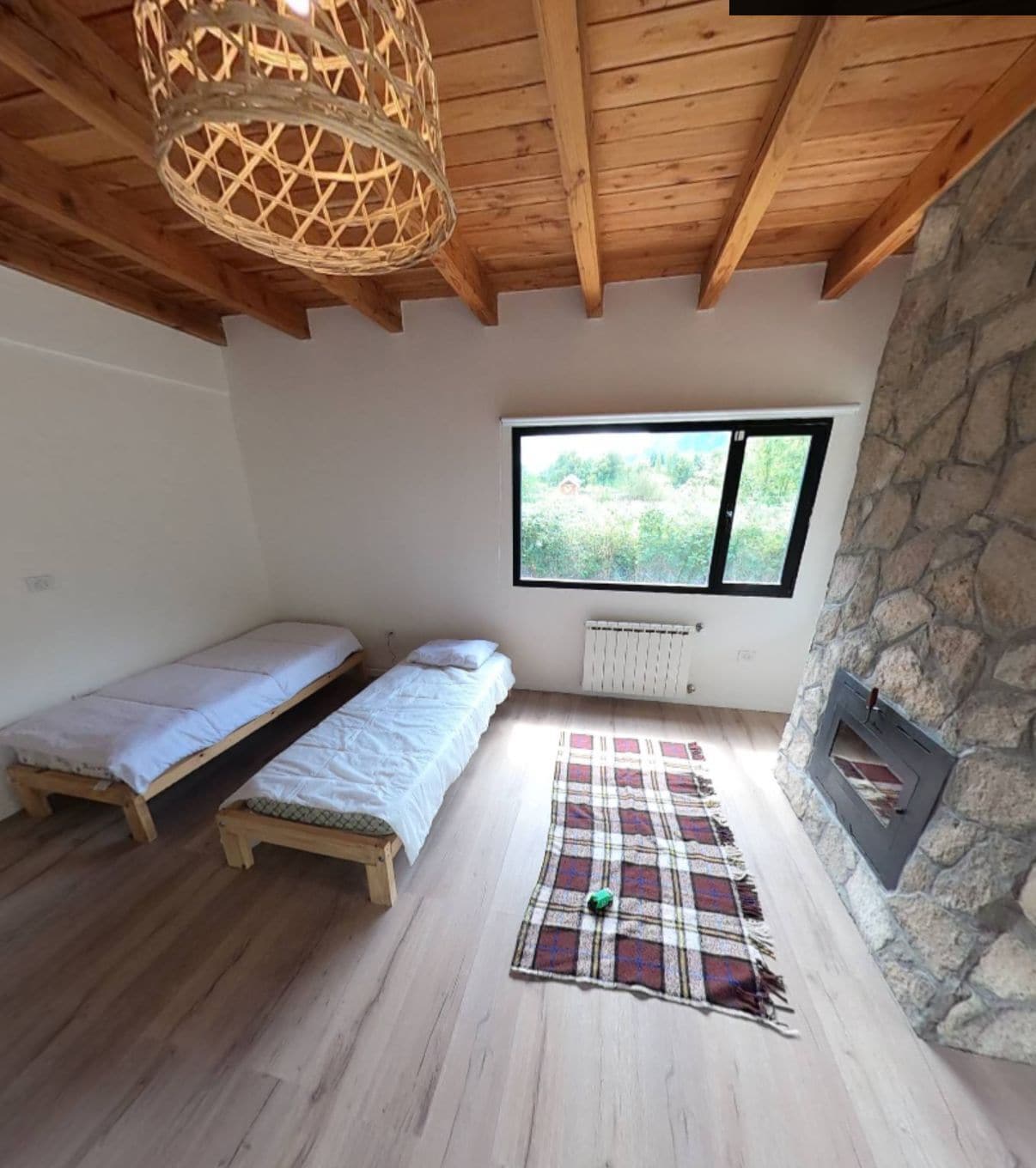 4 bedrooms, WiFi, bed sheets