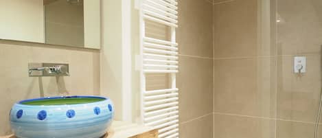 Comfort Room | Bathroom