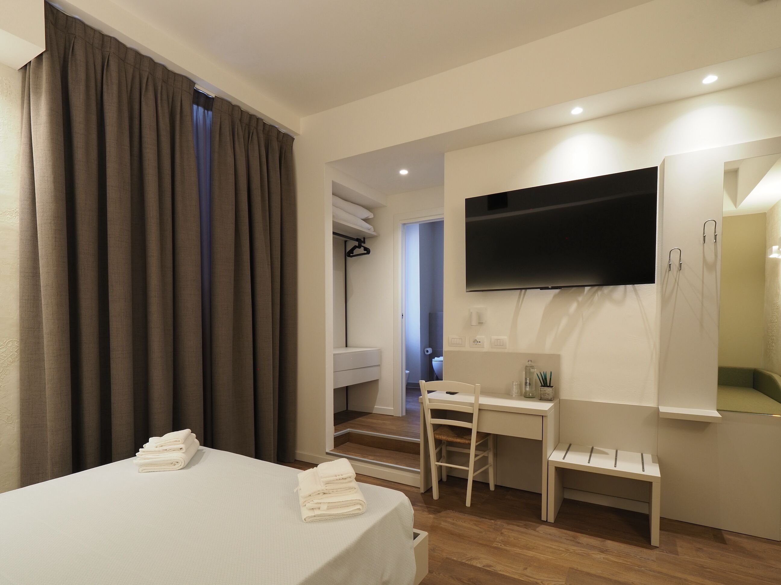 Basic Room | Free WiFi