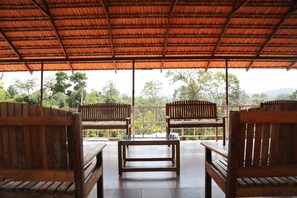 Living area - Lazo Mothers Bounty Resort (Madikeri)